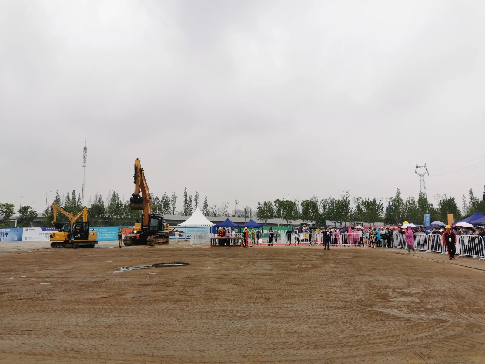 SANY telehandler və yükləyicilər: anbar və tikinti sahəsi üçün çevik həll